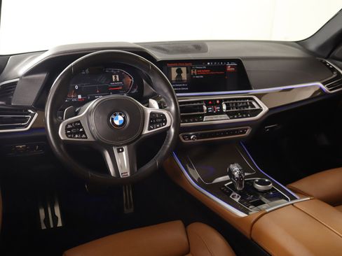Used 2022 BMW X5 xDrive40i w/ M Sport Package image 2