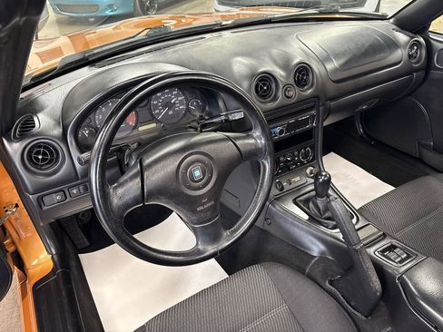 Used 2000 MAZDA MX-5 Miata image 34