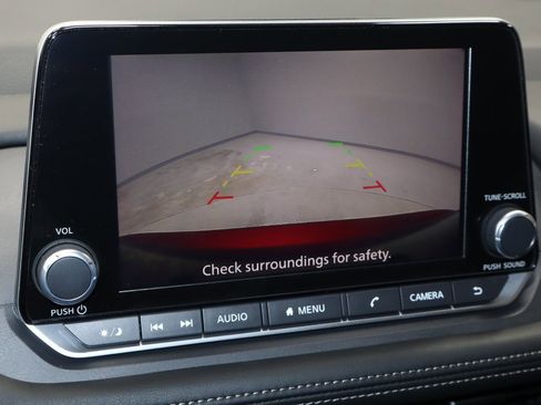 Certified 2024 Nissan Rogue S image 3