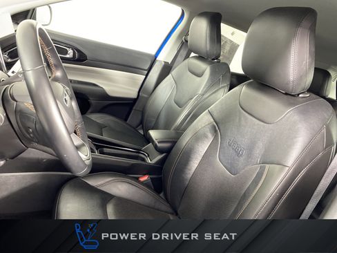 Used 2022 Jeep Compass Limited image 17