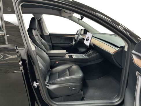 Certified 2023 Tesla Model Y Performance AWD/4WD image 13