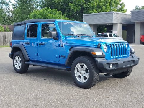 Used 2022 Jeep Wrangler Unlimited Sport AWD/4WD image 3