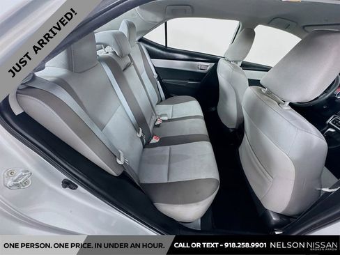 Used 2019 Toyota Corolla LE w/ Carpet Mat Package (TMS) FWD image 24
