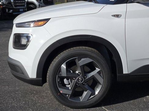 New 2026 Hyundai Venue SEL image 5