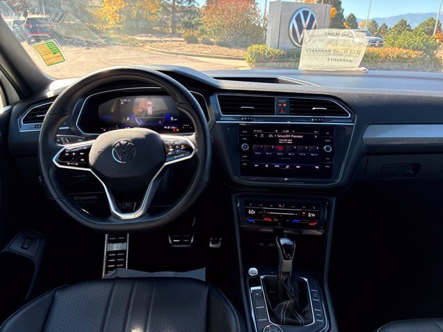 Used 2024 Volkswagen Tiguan SE R-Line AWD/4WD image 17