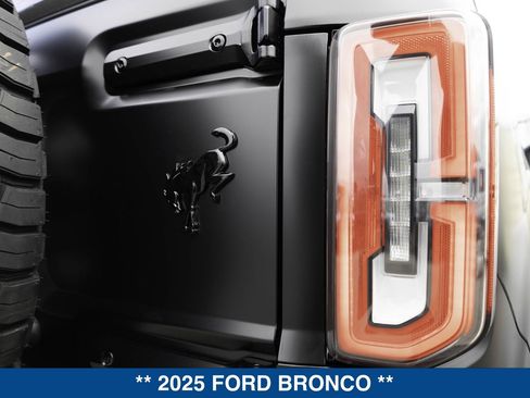 New 2025 Ford Bronco Badlands AWD/4WD image 45