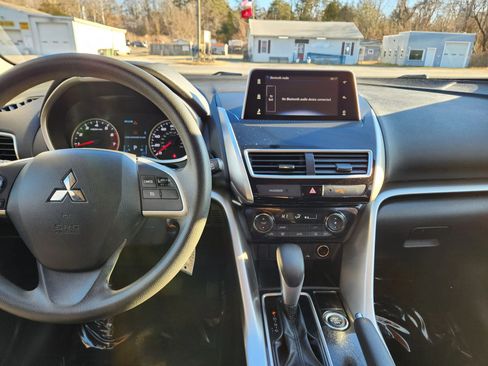 Used 2019 Mitsubishi Eclipse Cross AWD image 33