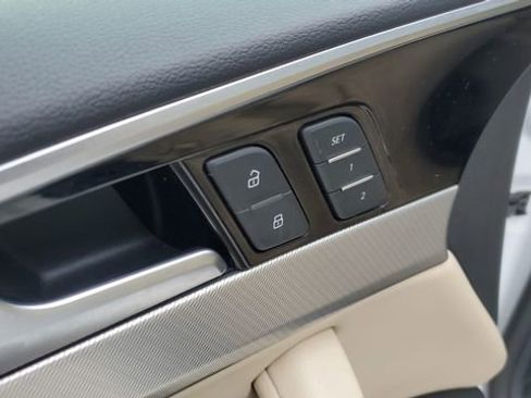 Used 2025 Audi A5 2.0T Premium Plus image 5