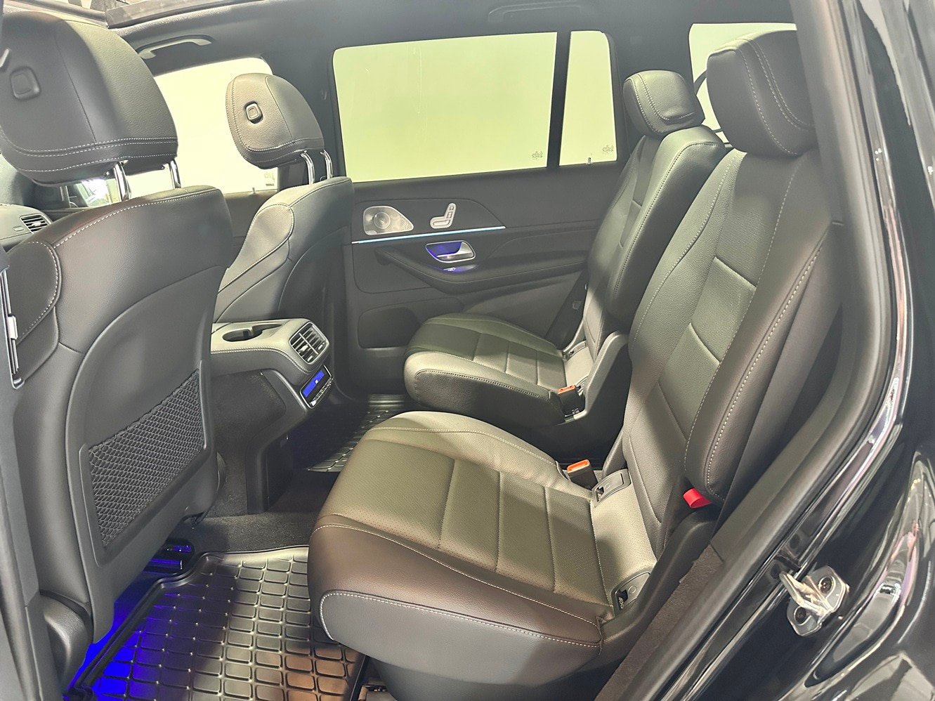 Certified 2025 Mercedes-Benz GLS 450 4MATIC image 32