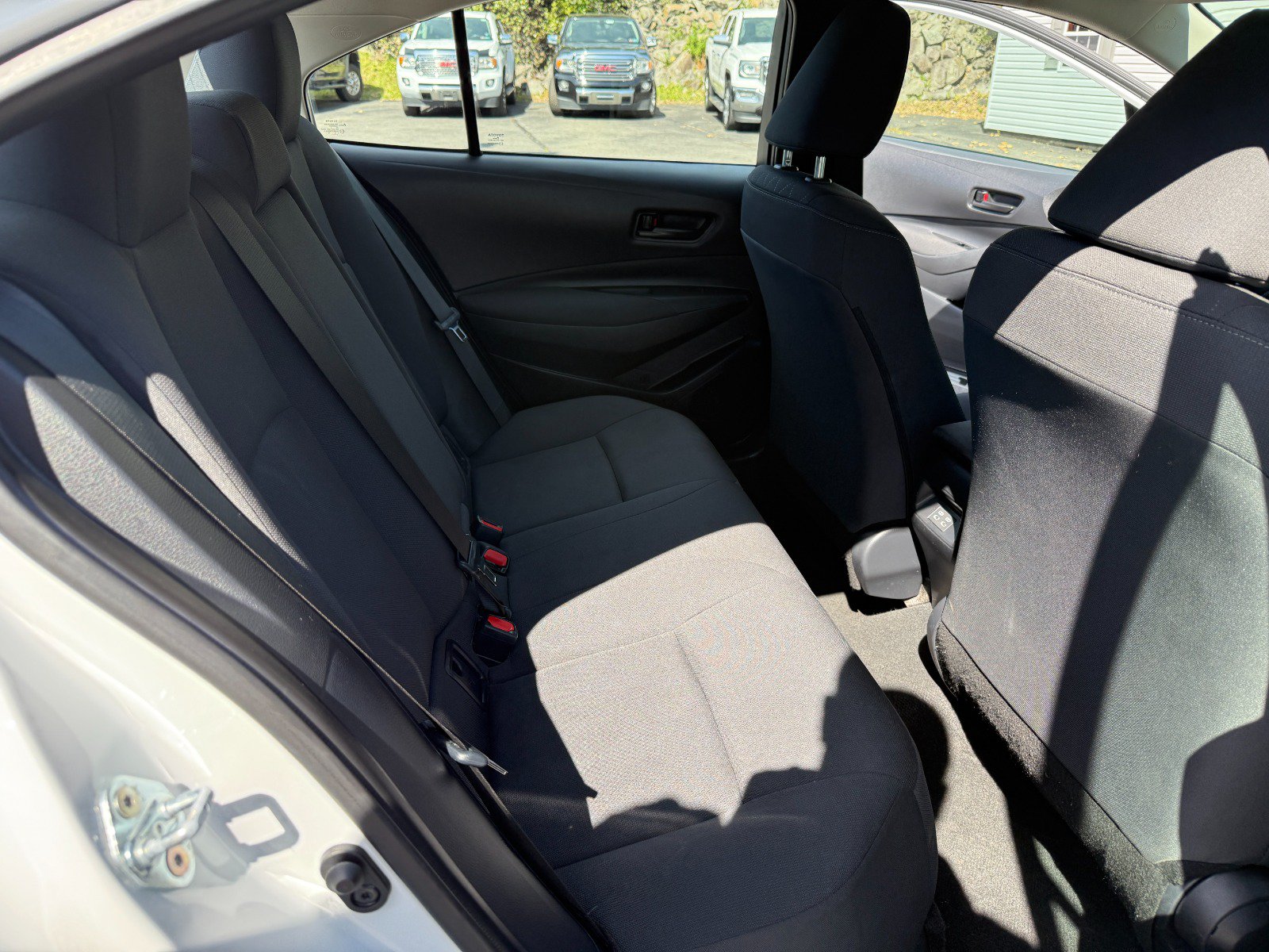 Used 2025 Toyota Corolla LE FWD image 19
