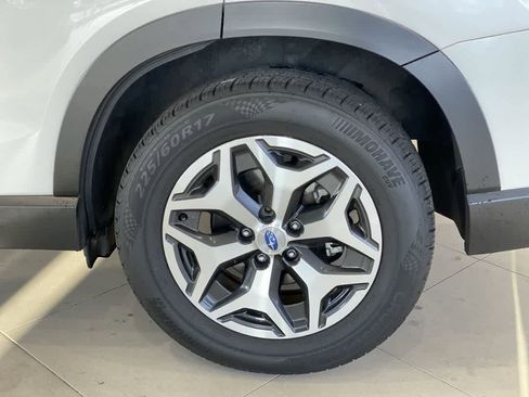 Used 2020 Subaru Forester Premium image 13