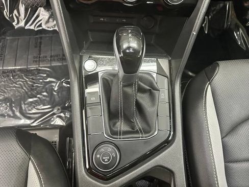 Certified 2023 Volkswagen Taos SEL AWD/4WD image 7