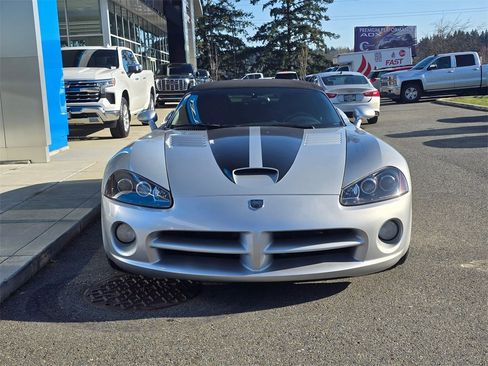 Used 2004 Dodge Viper SRT-10 image 9