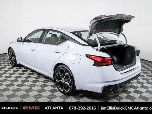 Used 2023 Nissan Altima 2.5 SR w/ SR Premium Package image 34