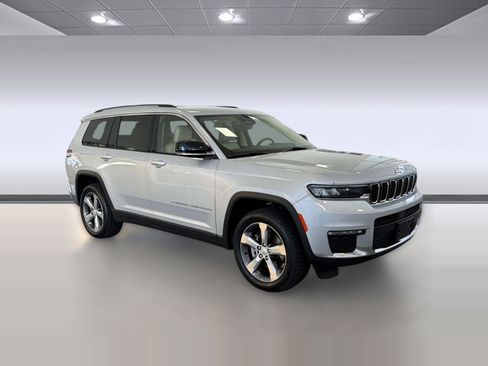 Used 2021 Jeep Grand Cherokee L Limited w/ Trailer Tow Group (B) AWD/4WD image 7