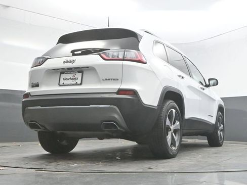 Used 2019 Jeep Cherokee Limited image 38
