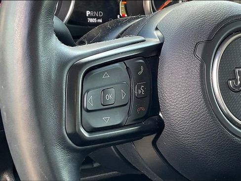 Used 2022 Jeep Wrangler Unlimited Sport image 17