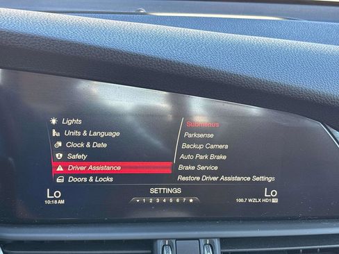 Used 2017 Alfa Romeo Giulia AWD image 27