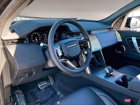 New 2025 Land Rover Discovery Sport Dynamic SE AWD/4WD image 7