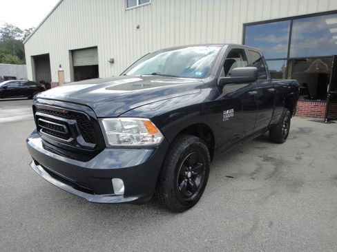 Used 2019 RAM 1500 Express AWD/4WD image 1