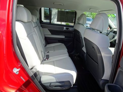 Used 2026 Hyundai Santa Fe SEL FWD image 19