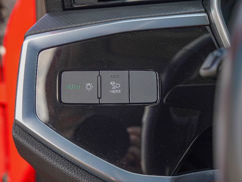 Certified 2023 Audi Q3 2.0T Premium Plus w/ Premium Plus Package image 21