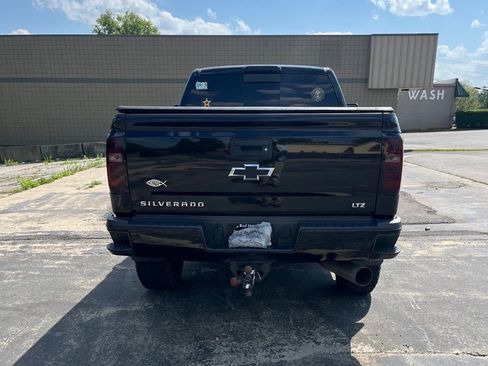 Used 2018 Chevrolet Silverado 2500 LTZ w/ Duramax Plus Package AWD/4WD image 4