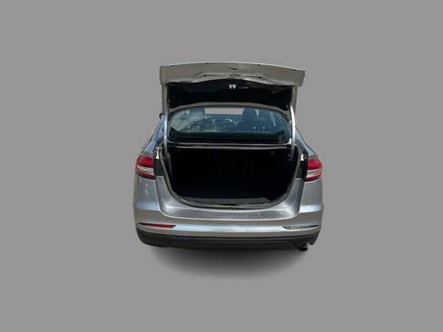 Used 2020 Ford Fusion SE FWD image 40
