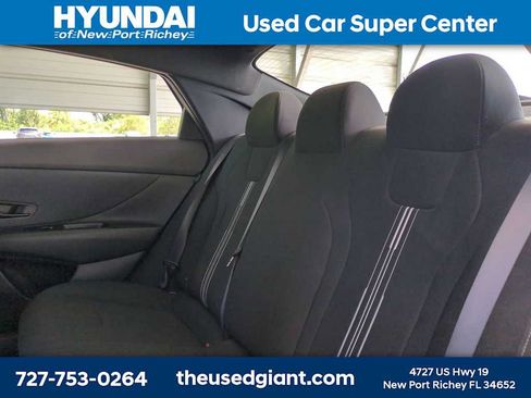 Certified 2025 Hyundai Elantra Sport FWD image 13