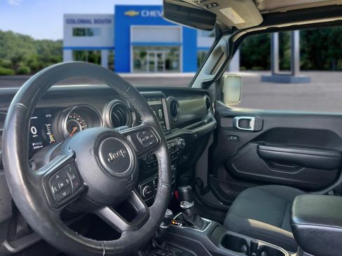 Used 2022 Jeep Wrangler Unlimited Sport AWD/4WD image 13