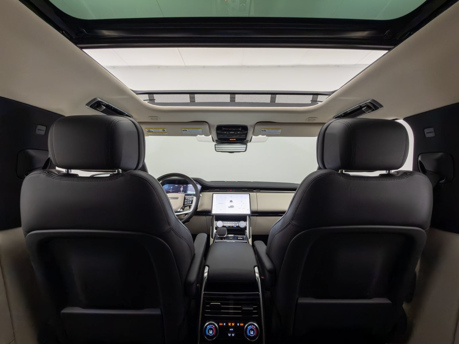 Used 2023 Land Rover Range Rover SE AWD/4WD image 43