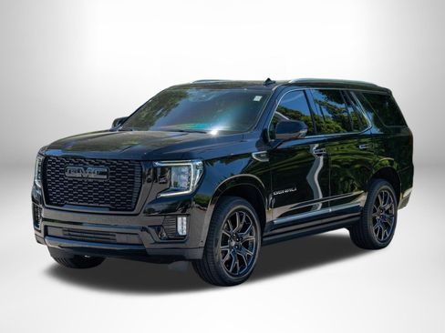 Used 2024 GMC Yukon Denali w/ Advanced Technology Package AWD/4WD image 5