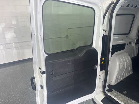 Used 2016 RAM ProMaster City Tradesman SLT w/ Rear Back-up Camera Group image 18