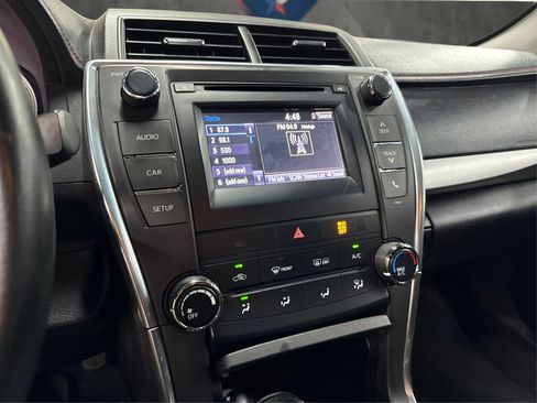 Used 2016 Toyota Camry SE FWD image 18