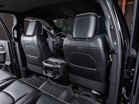 Used 2025 RAM 3500 Laramie w/ Night Edition image 32