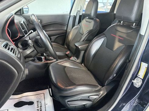 Used 2019 Jeep Compass Trailhawk AWD/4WD image 14