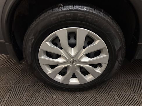 Used 2016 Nissan Rogue S image 28