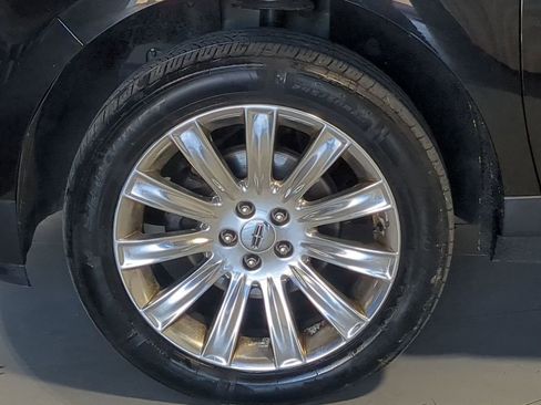 Used 2015 Lincoln MKX AWD w/ Equipment Group 102A image 17