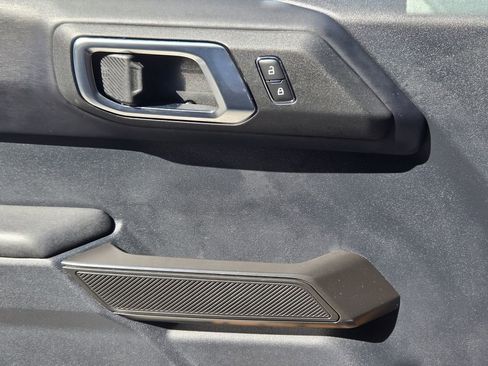 Used 2024 Ford Bronco Badlands image 27