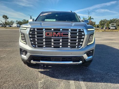 New 2026 GMC Yukon Denali w/ Sun & Power Step Package image 3