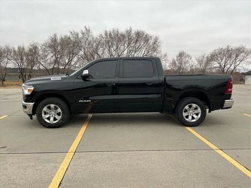 Used 2024 RAM 1500 Laramie AWD/4WD image 2