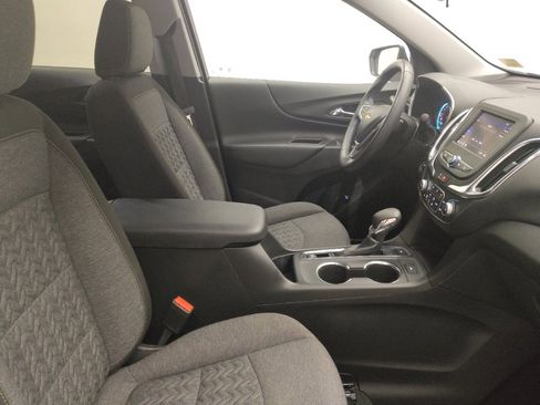 Used 2022 Chevrolet Equinox LT image 21