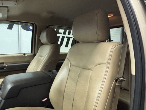 Used 2012 Ford F250 Lariat w/ Chrome Pkg RWD image 19