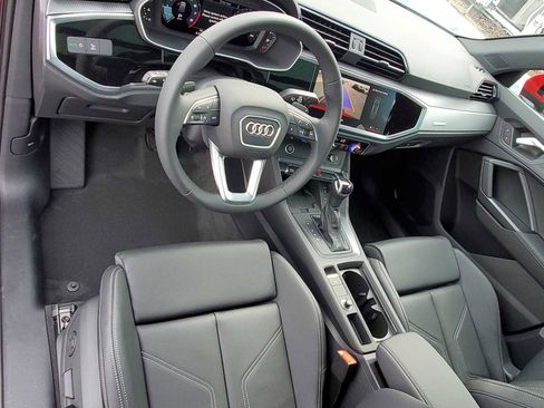 Certified 2024 Audi Q3 2.0T Premium w/ Convenience Package image 2