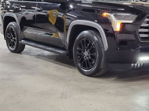 Used 2024 Toyota Sequoia Limited image 16