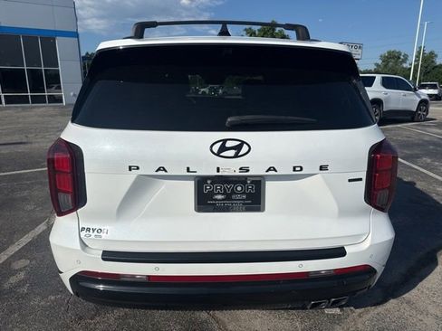 Used 2025 Hyundai Palisade Calligraphy AWD/4WD image 3