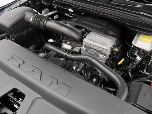 New 2026 RAM 1500 4x4 Crew Cab image 37