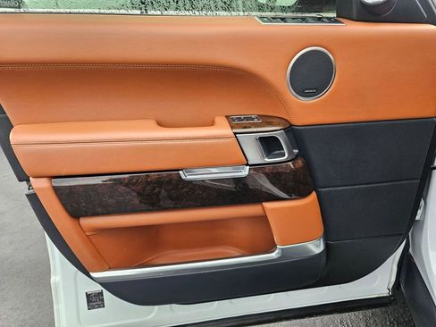 Used 2015 Land Rover Range Rover Autobiography image 10
