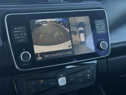 Used 2024 Nissan Leaf SV Plus image 21