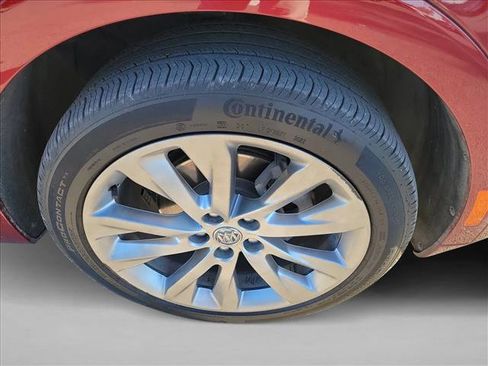 Used 2023 Buick Envision Avenir image 10